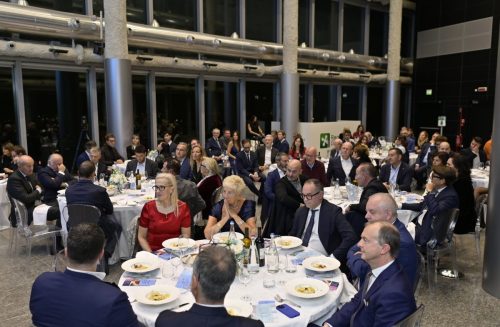 Cena Palazzo Lombardia_tavolata